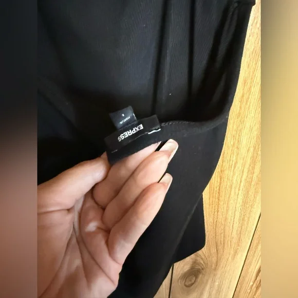 Express halter bodysuit size large - Picture 3 of 5